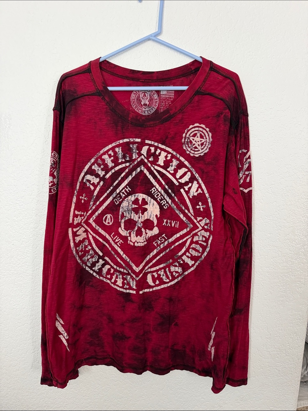 Y2K Affliction Red Graphic Long-Sleeve Men's Shirt - Skull Emblem